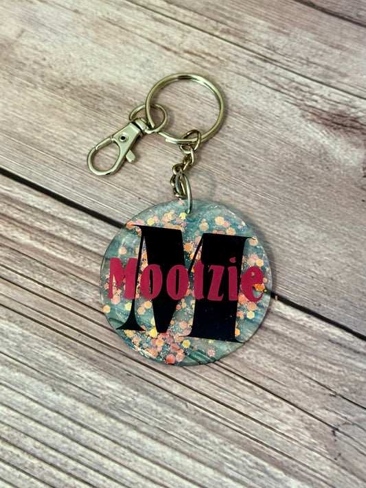 LETTER & NAME KEYCHAIN