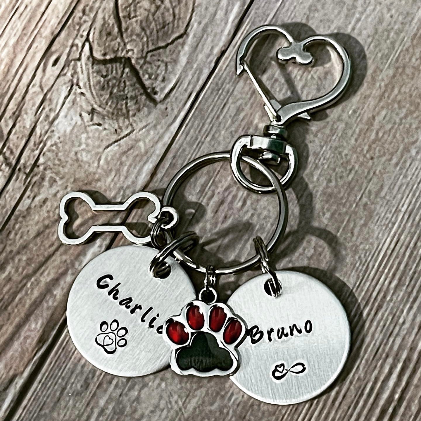 HEART SHAPED KEYCHAIN