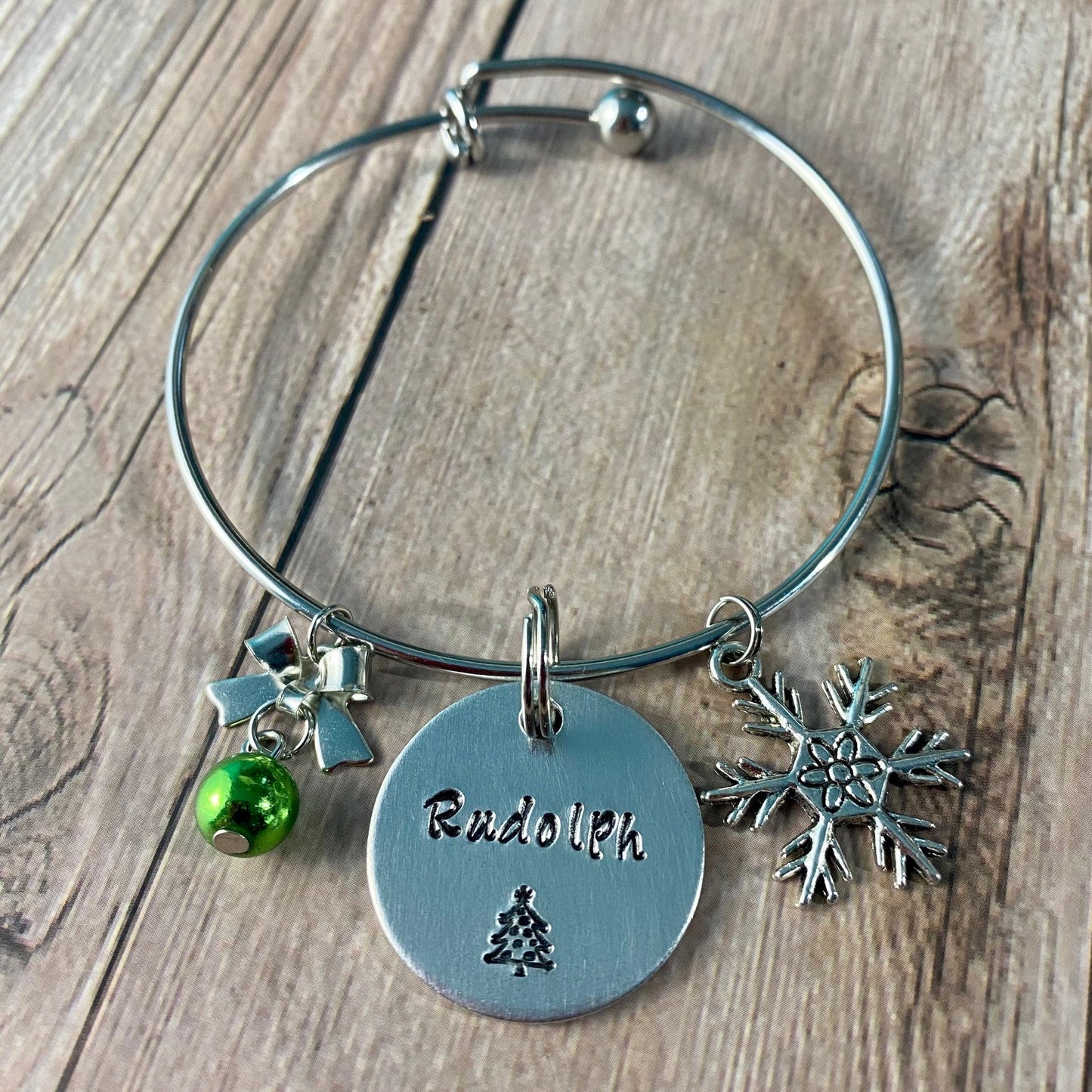 WINTER PET BRACELET, Pet name Bracelet, Dog Lover Jewelry, Pet Memorial Bangle, Cat Bangle Bracelet, Personalize Jewelry, Christmas Bracelet